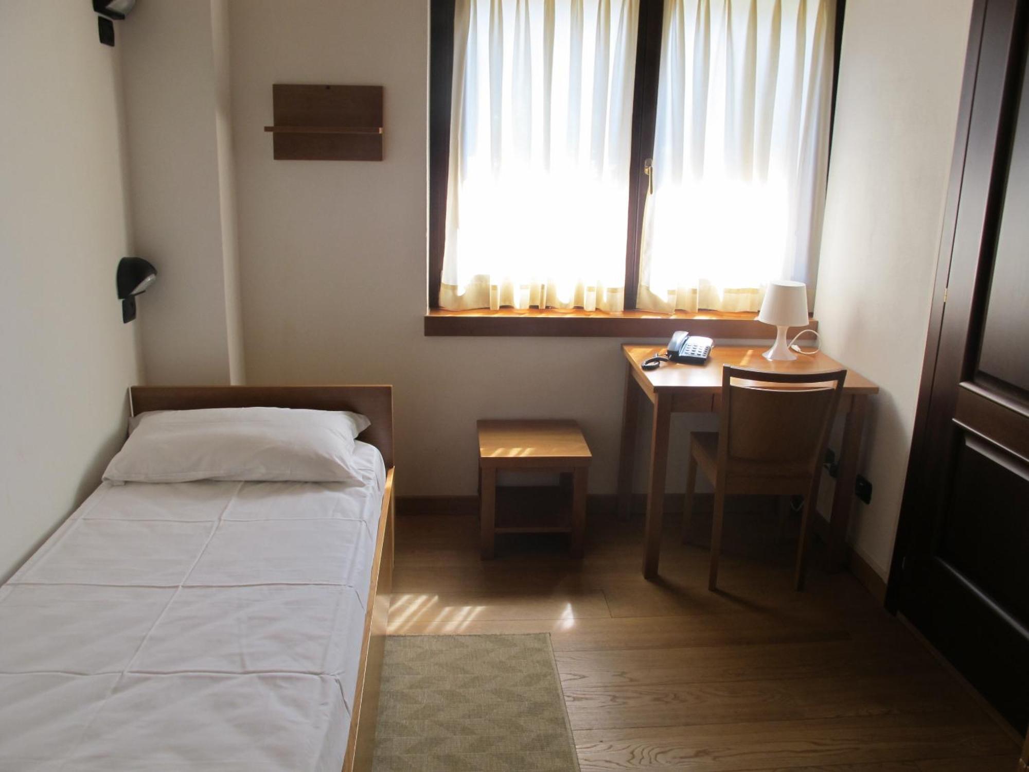 Casa Alpina Don Guanella Bed & Breakfast Macugnaga Eksteriør bilde