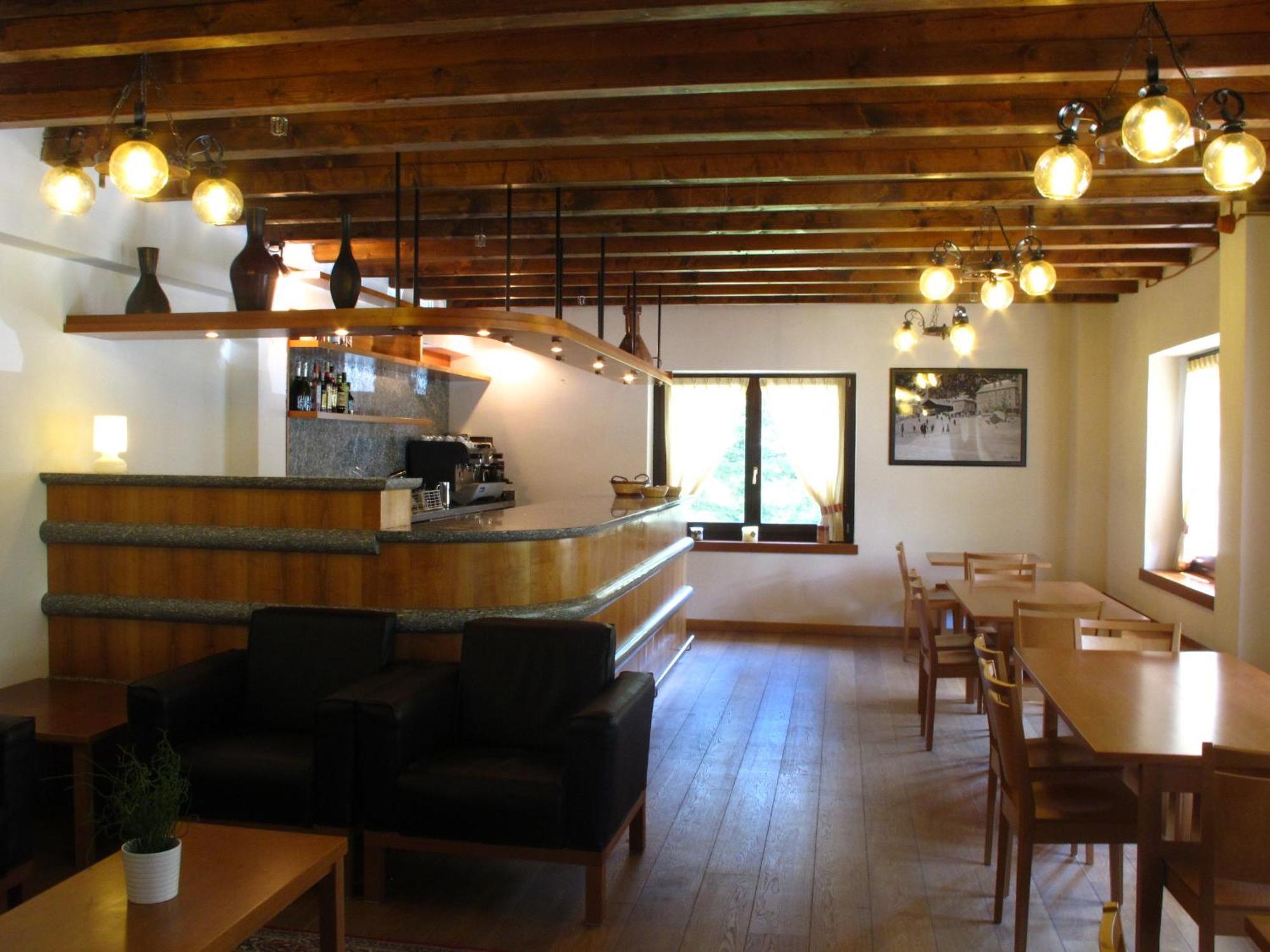 Casa Alpina Don Guanella Bed & Breakfast Macugnaga Eksteriør bilde