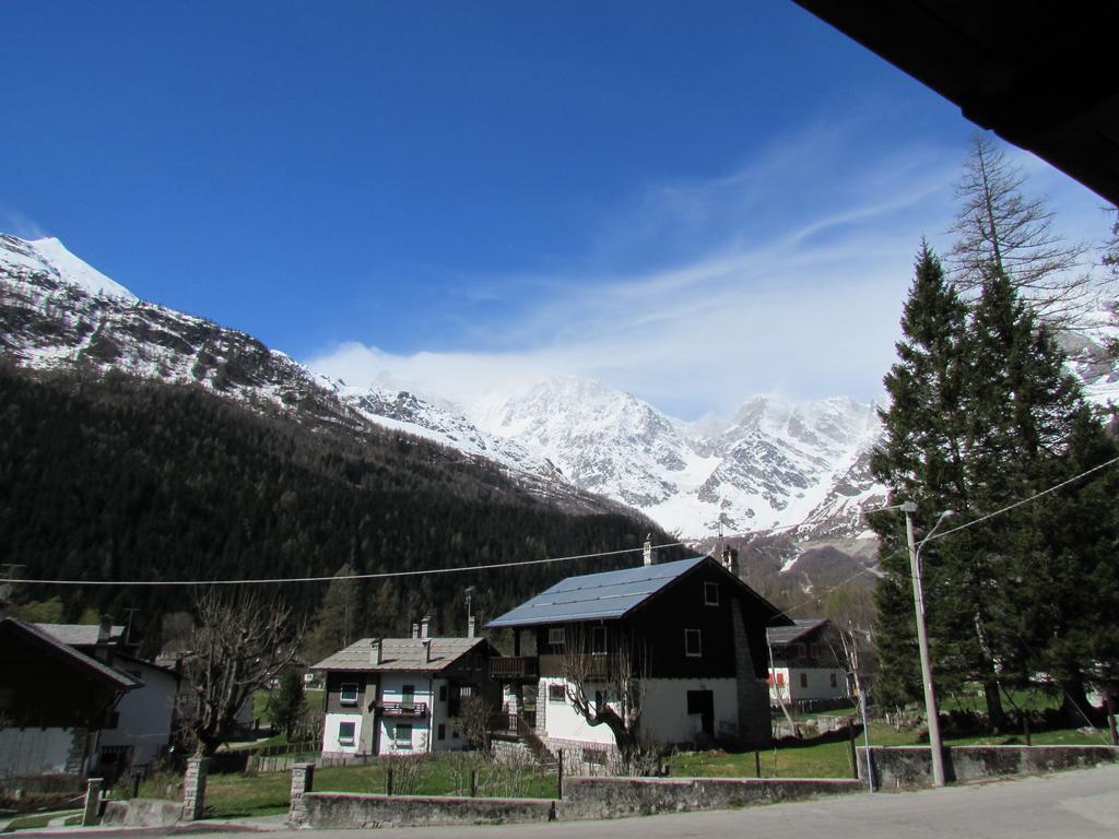 Casa Alpina Don Guanella Bed & Breakfast Macugnaga Eksteriør bilde